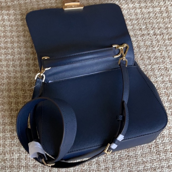 Michael Kors Bridgette MD TH Messenger Navy - Picture 12 of 16